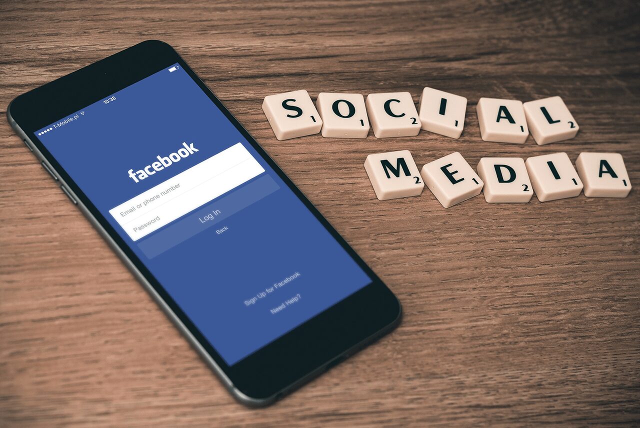 Facebook testing a feature